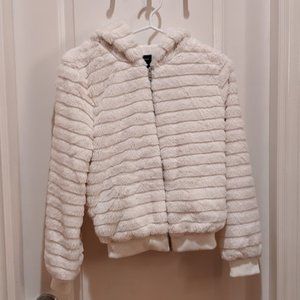 Love Tree off white fuzzy warm zip up jacket